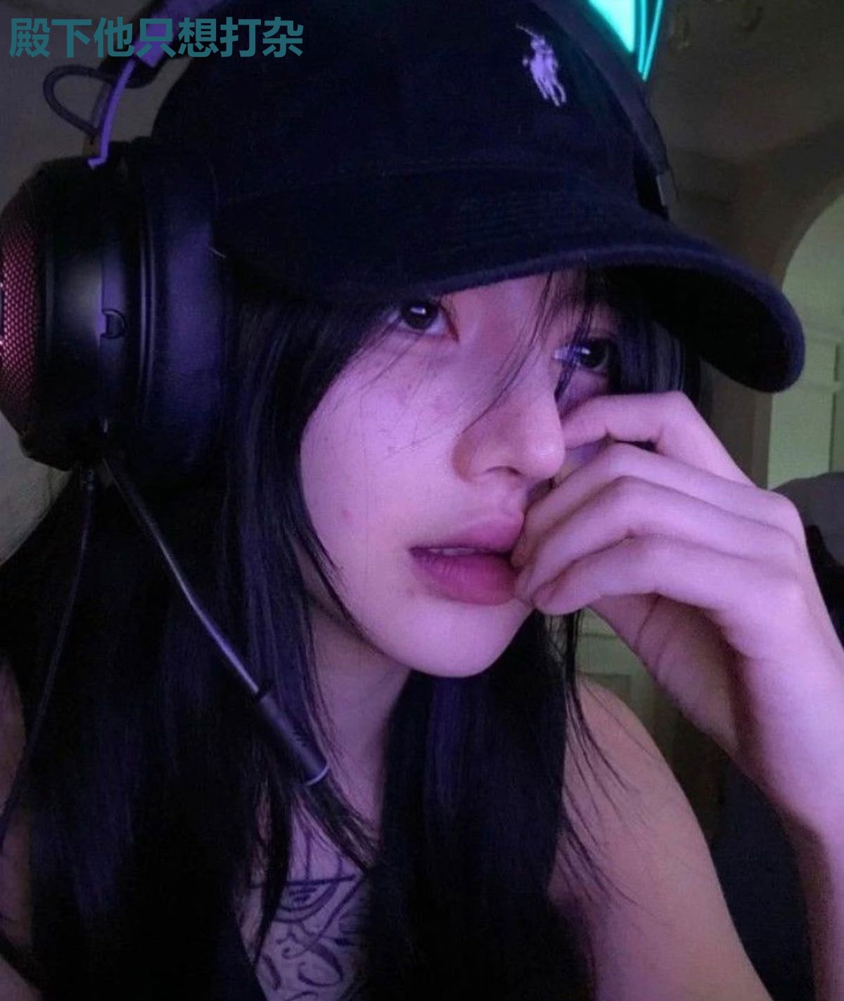 殿下他只想打杂